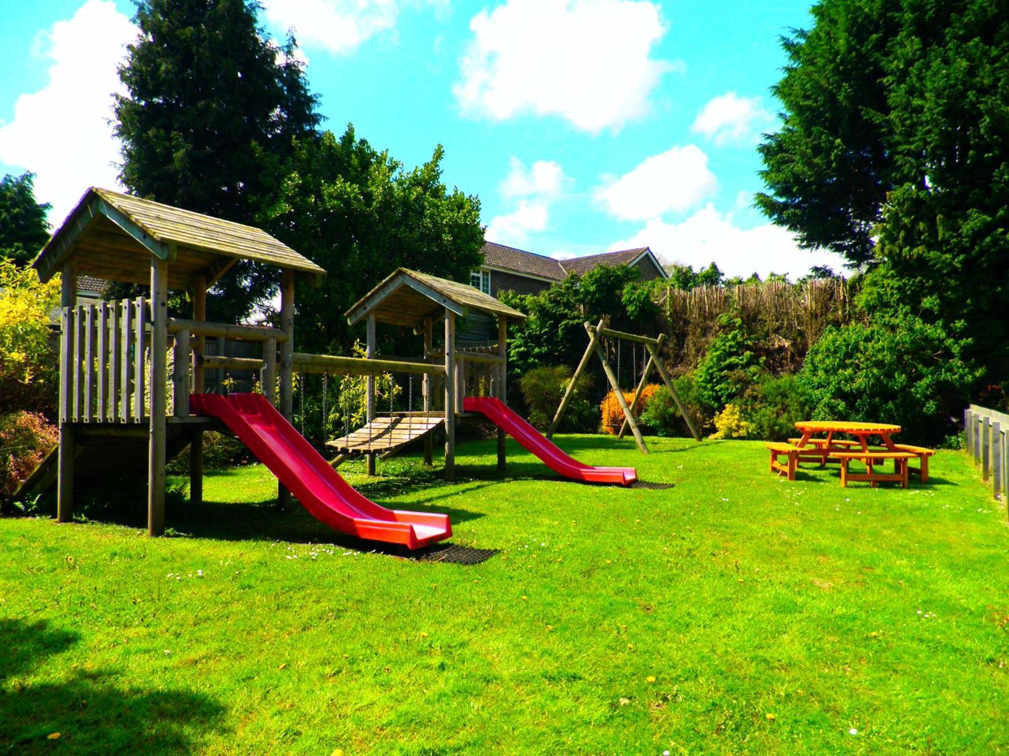 The George Inn & Millingbrook Lodge Ltd Lydney Exterior photo